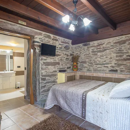 Oforno Do Curro-habitacion Adaptada Nocleg ze śniadaniem Boborás